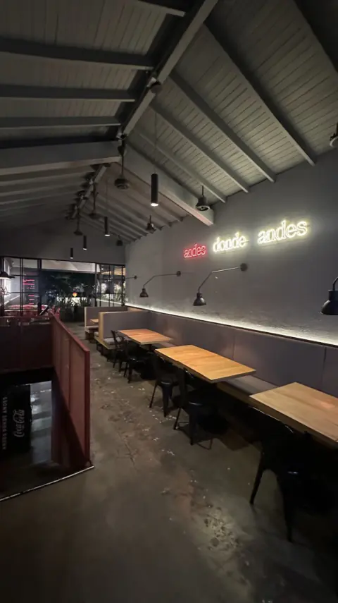 Interior de Andes Burger